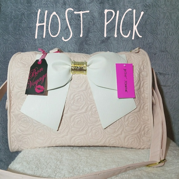 Betsey Johnson Handbags - ⚘HP⚘Betsey Johnson Weekender bag HOST PICK